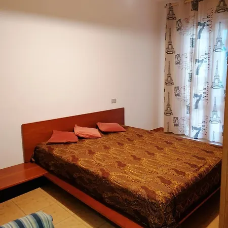 Patrizia Apartment *